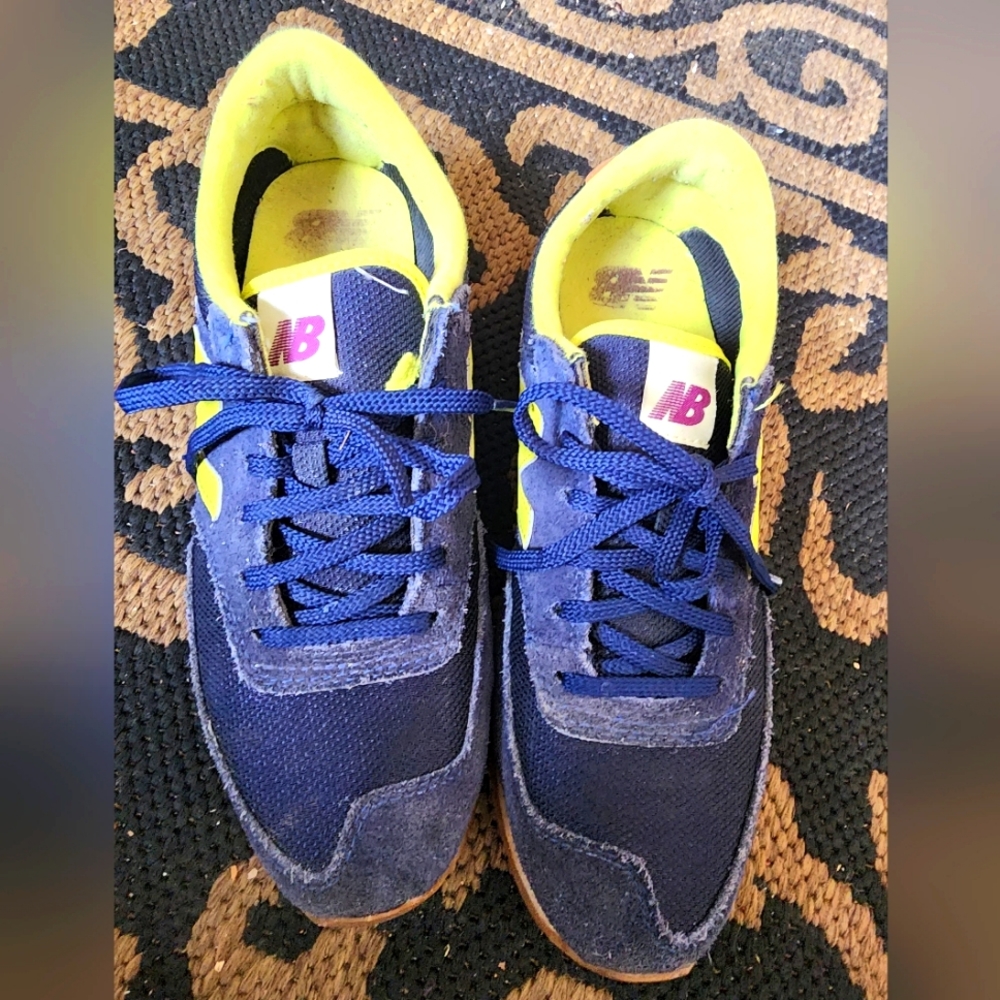 New Balamce iconic sneaker